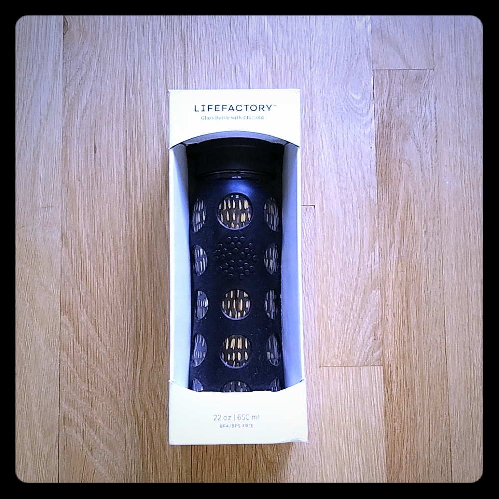 NWT Lifefactory Glass Bottle with 24k Gold